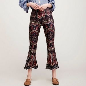 Novella Royals Iris Bells Dark Dial